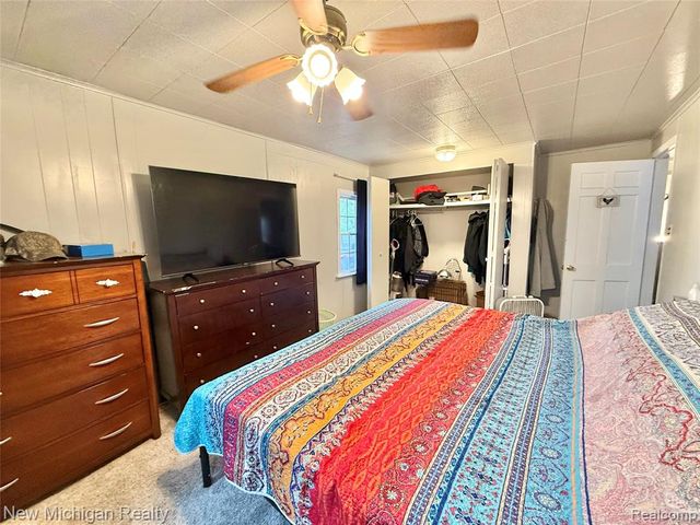 3433 Camden Avenue, Burton, MI 48529