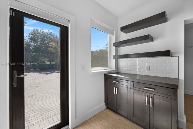 6476 SW 10th Ter, West Miami, FL 33144