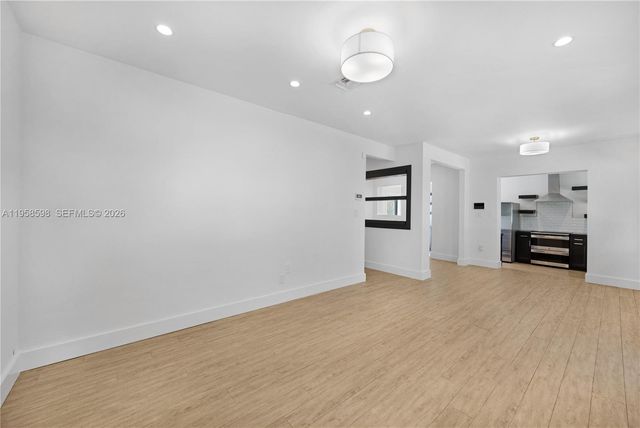 6476 SW 10th Ter, West Miami, FL 33144