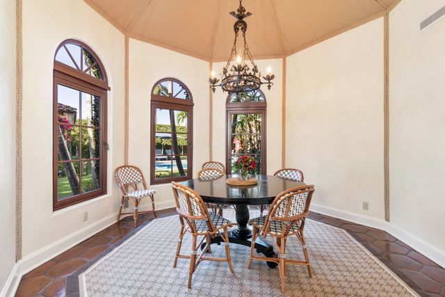 237 El Bravo Way, Palm Beach, FL 33480