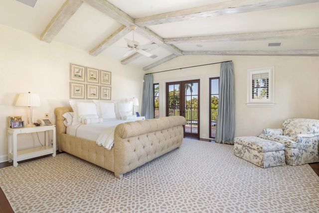 237 El Bravo Way, Palm Beach, FL 33480