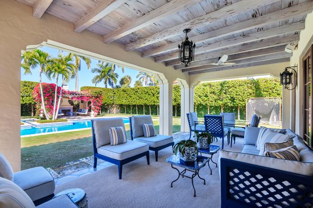 237 El Bravo Way, Palm Beach, FL 33480