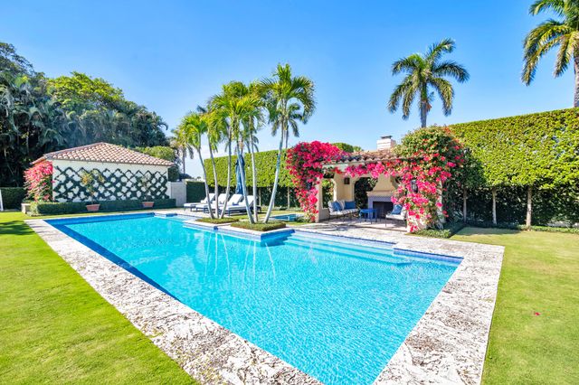 237 El Bravo Way, Palm Beach, FL 33480