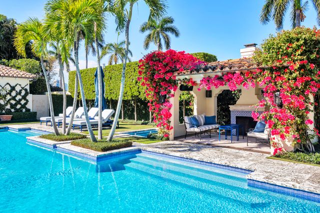 237 El Bravo Way, Palm Beach, FL 33480