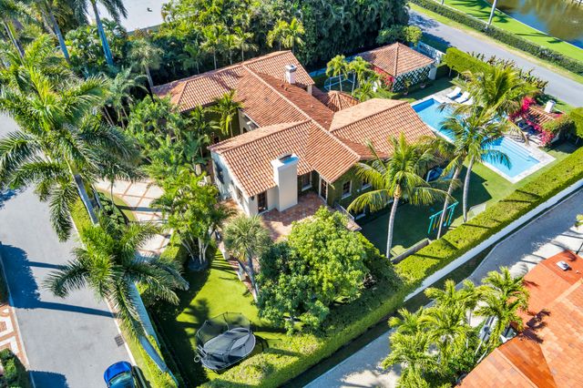 237 El Bravo Way, Palm Beach, FL 33480