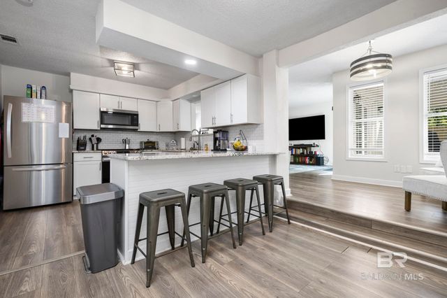 7005 Orangeburg Drive, Mobile, AL 36608