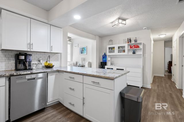 7005 Orangeburg Drive, Mobile, AL 36608