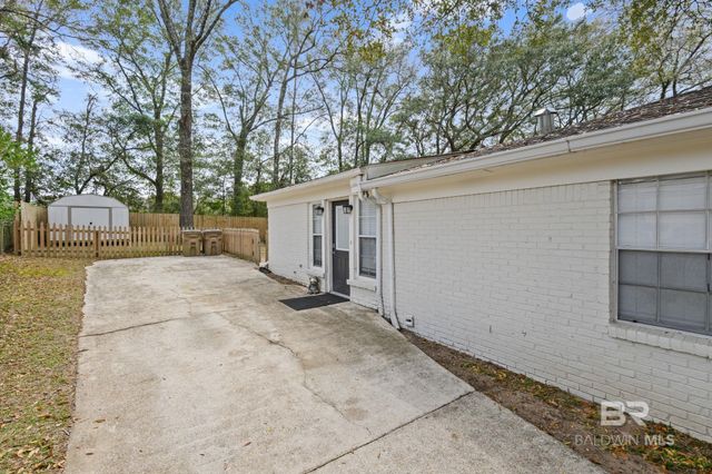 7005 Orangeburg Drive, Mobile, AL 36608