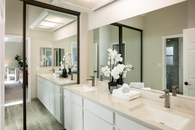 1123 Queensbridge, San Jose, CA 95120