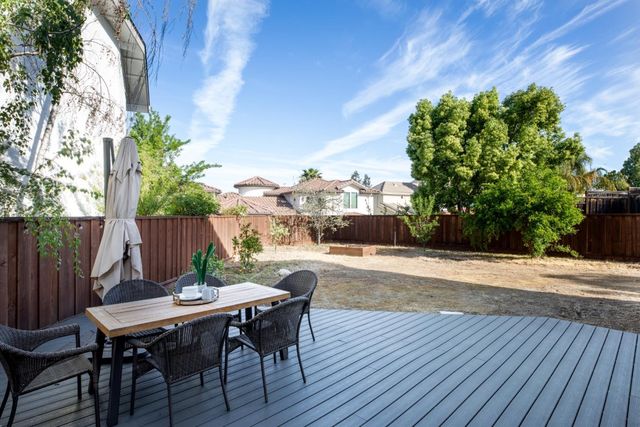 1123 Queensbridge, San Jose, CA 95120