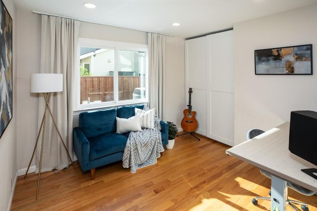 1123 Queensbridge, San Jose, CA 95120