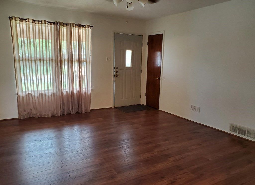 Image 2 of property listing at 2767 Notre Dame Avenue, San Angelo, TX 76904