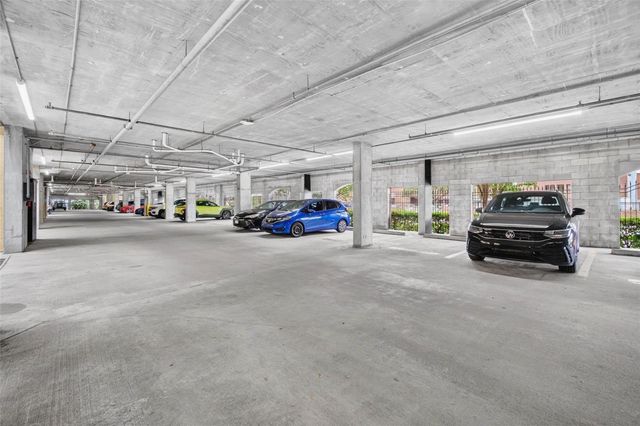 2010 E PALM AVENUE 14318, Tampa, FL 33605