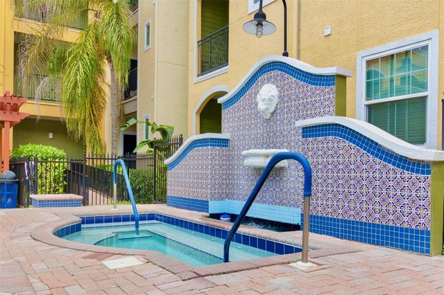2010 E PALM AVENUE 14318, Tampa, FL 33605