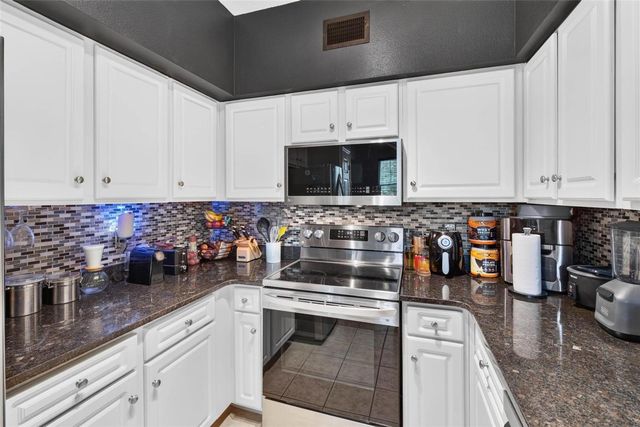 2010 E PALM AVENUE 14318, Tampa, FL 33605