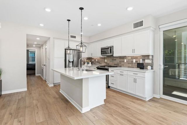 2706 via alta place, San Diego, CA 92108