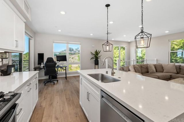 2706 via alta place, San Diego, CA 92108