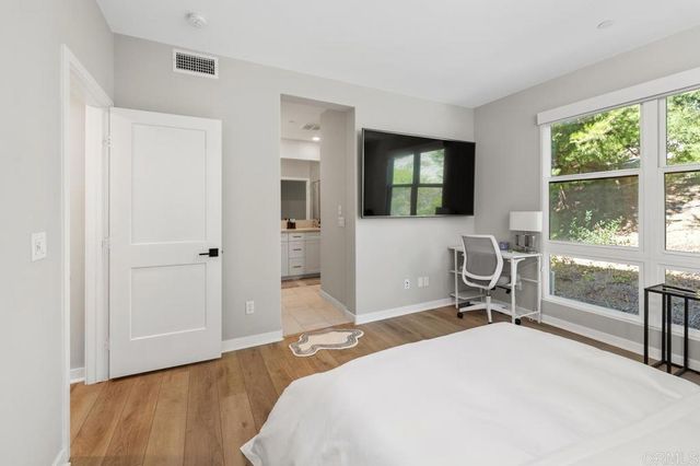 2706 via alta place, San Diego, CA 92108