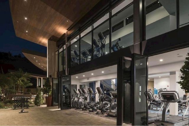 2706 via alta place, San Diego, CA 92108