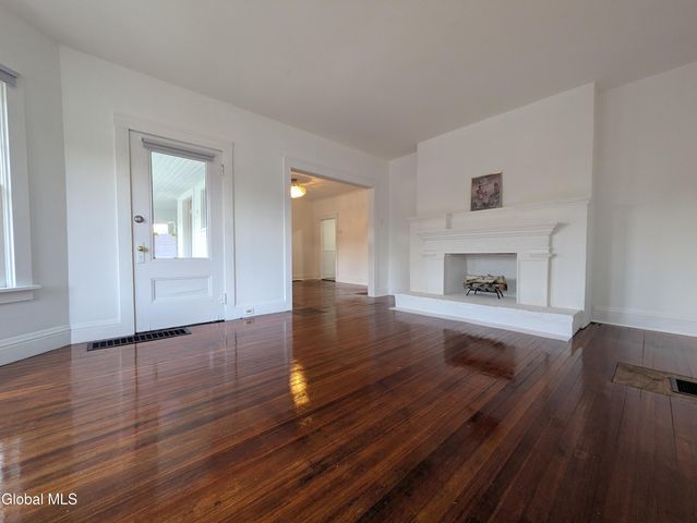 4 Palmer Avenue, Corinth, NY 12822