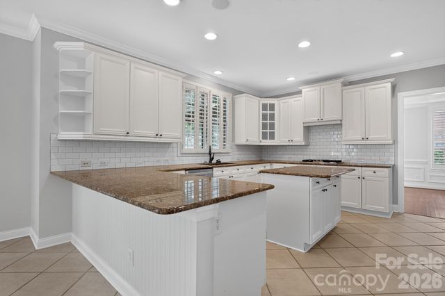 105 Castlestone Lane, Matthews, NC 28104