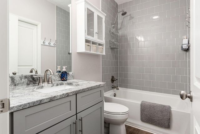 5752 Caulfield Lane, 25, Dublin, OH 43016