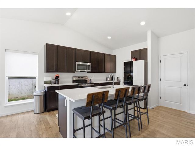 4251 Bear Ridge Drive, House Springs, MO 63051