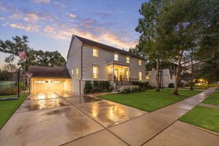 5211 Caversham Drive, Houston, TX 77096