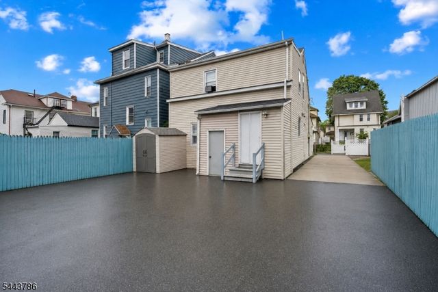 526 E 25Th St, Paterson City, NJ 07514