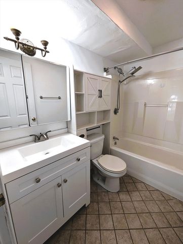 19 Railroad B2, Acton, MA 01720