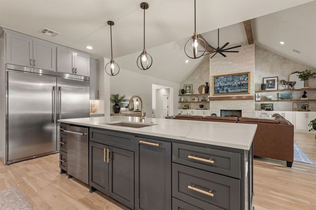 6522 E 153rd Street S, Bixby, OK 74008