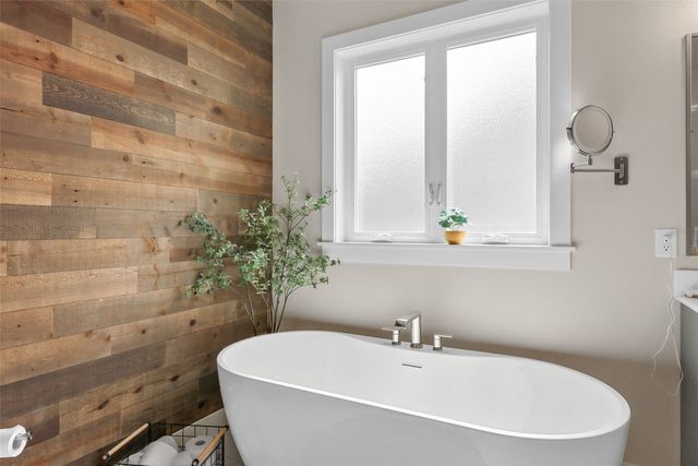 417 Ashton Drive NE, Mt Vernon, IA 52314