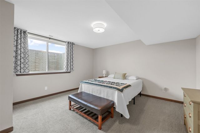 417 Ashton Drive NE, Mt Vernon, IA 52314