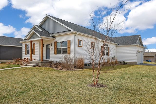 417 Ashton Drive NE, Mt Vernon, IA 52314