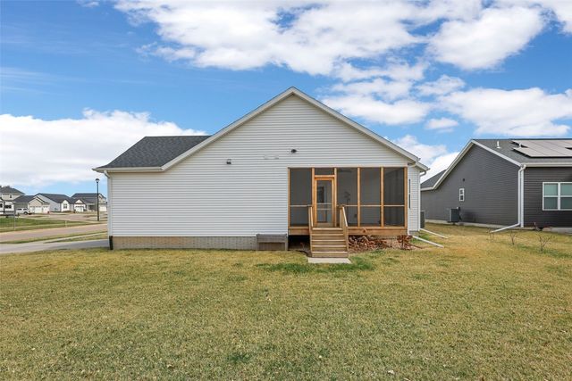 417 Ashton Drive NE, Mt Vernon, IA 52314