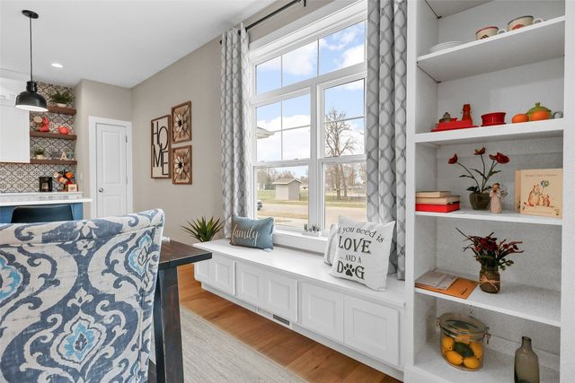 417 Ashton Drive NE, Mt Vernon, IA 52314