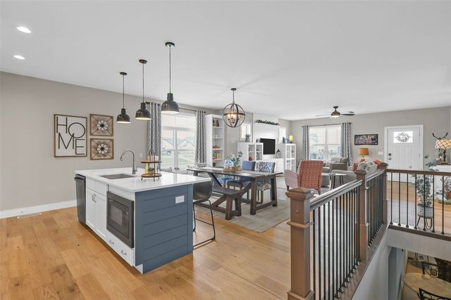 417 Ashton Drive NE, Mt Vernon, IA 52314