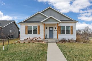 417 Ashton Drive NE, Mt Vernon, IA 52314