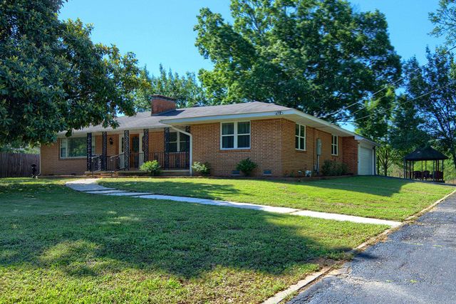 208 Indian Hills Street, Hot Springs, AR 71913