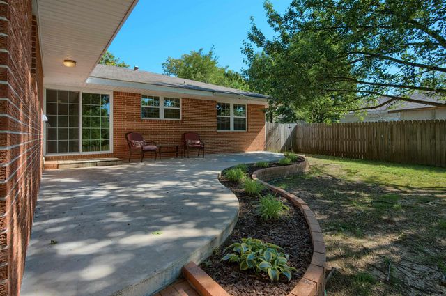 208 Indian Hills Street, Hot Springs, AR 71913