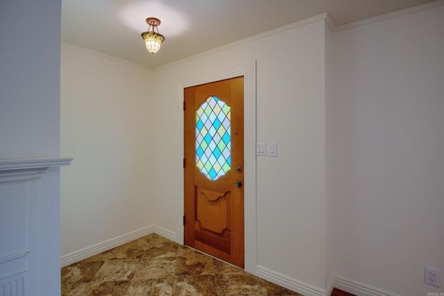 208 Indian Hills Street, Hot Springs, AR 71913