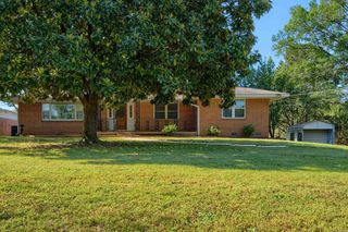 208 Indian Hills Street, Hot Springs, AR 71913