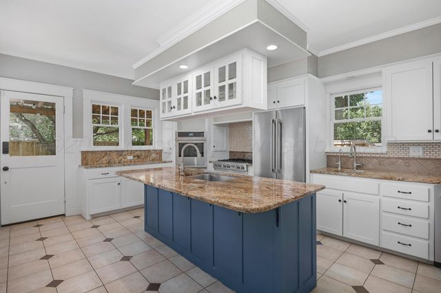 1908 S HARRISON Street, Amarillo, TX 79109