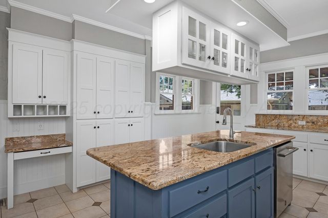 1908 S HARRISON Street, Amarillo, TX 79109