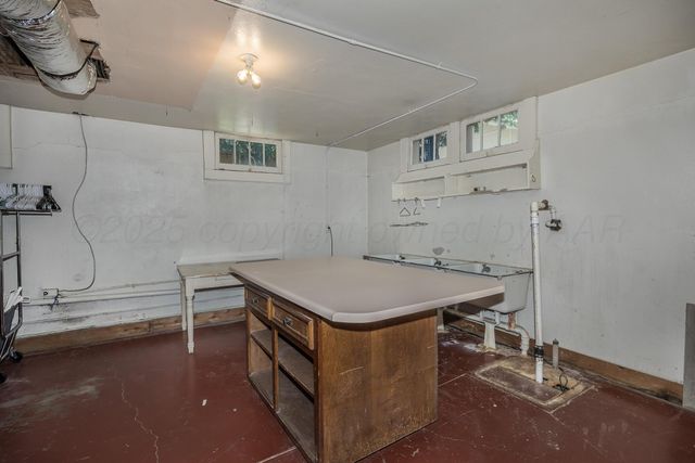 1908 S HARRISON Street, Amarillo, TX 79109