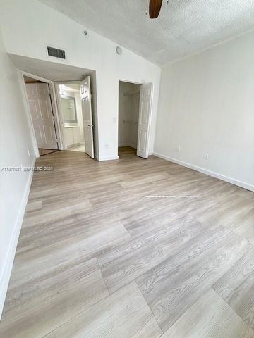 150 NW 96th Ave 9-302, Pembroke Pines, FL 33024