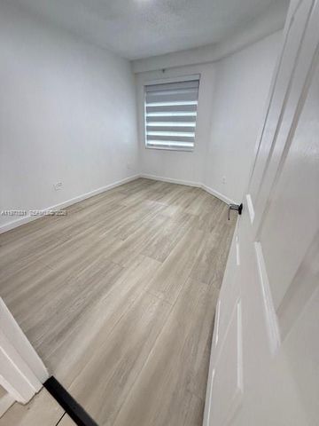 150 NW 96th Ave 9-302, Pembroke Pines, FL 33024