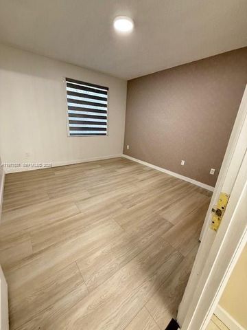 150 NW 96th Ave 9-302, Pembroke Pines, FL 33024