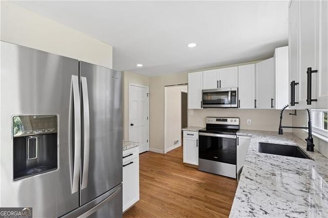 2735 Old Ivy Court, Buford, GA 30519