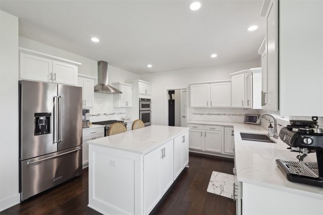 3667 NW 165th Street, Clive, IA 50325